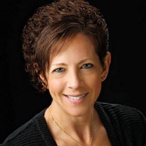 Meet your Posher, Lynnette